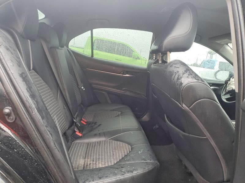 2022 TOYOTA CAMRY SE 10