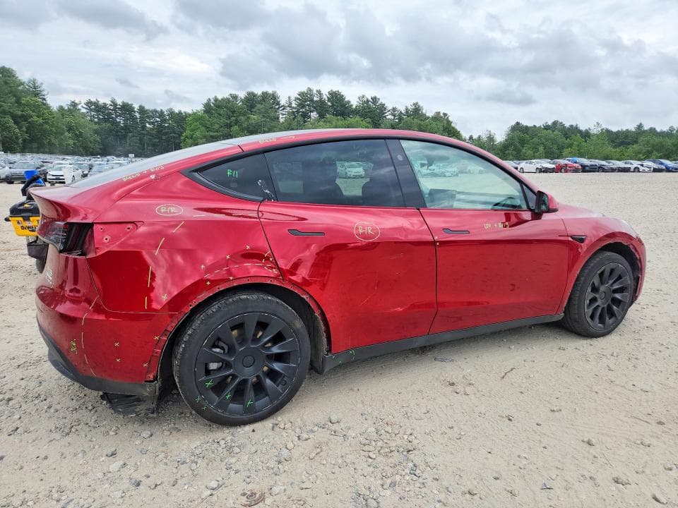 2024 TESLA MODEL Y 3