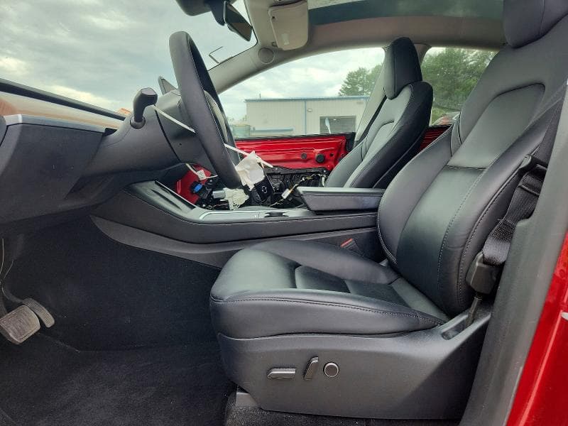 2024 TESLA MODEL Y 7