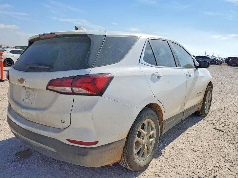 2022 CHEVROLET EQUINOX LT 3