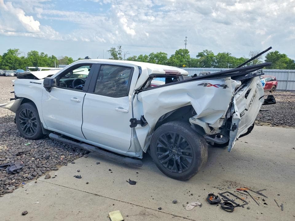 2021 CHEVROLET SILVERADO K1500 RST 2