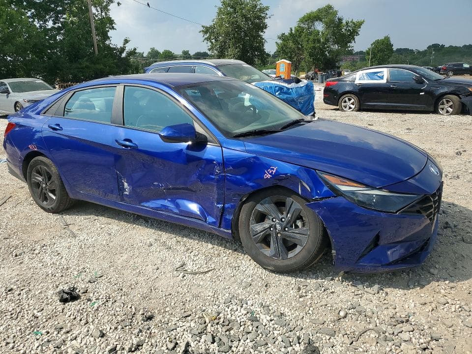 2021 HYUNDAI ELANTRA SEL 4
