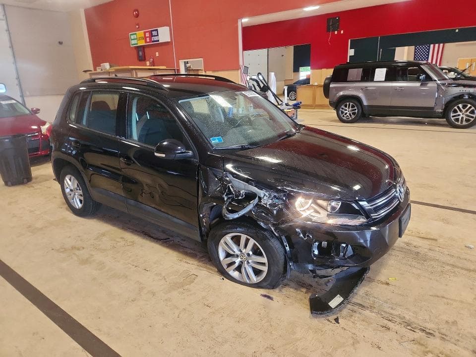 2017 VOLKSWAGEN TIGUAN S S 4