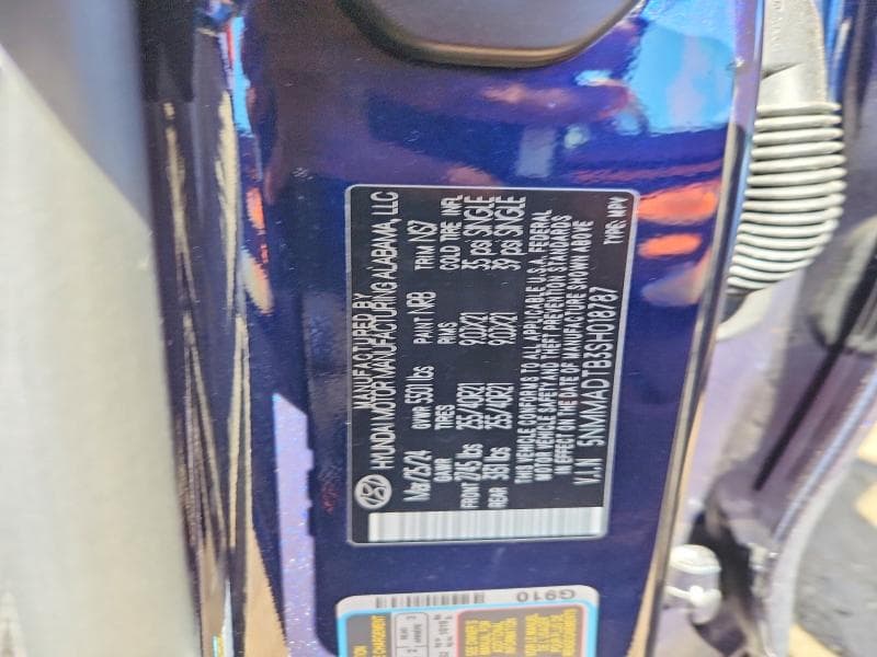 2025 GENESIS GV70 2.5T STANDARD 12