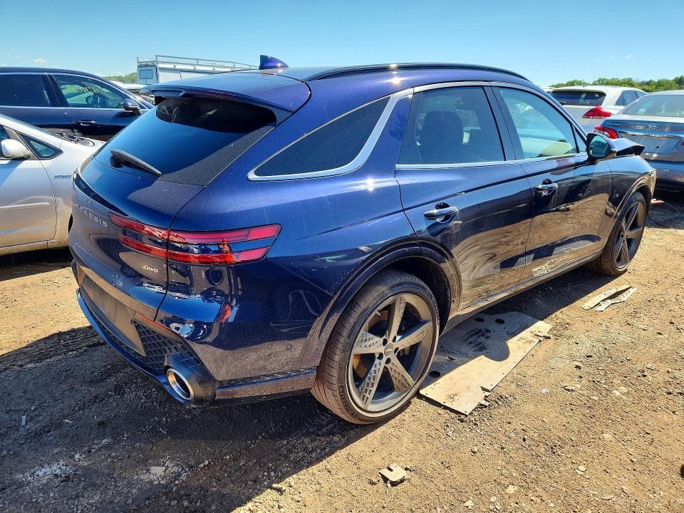 2025 GENESIS GV70 2.5T STANDARD 3