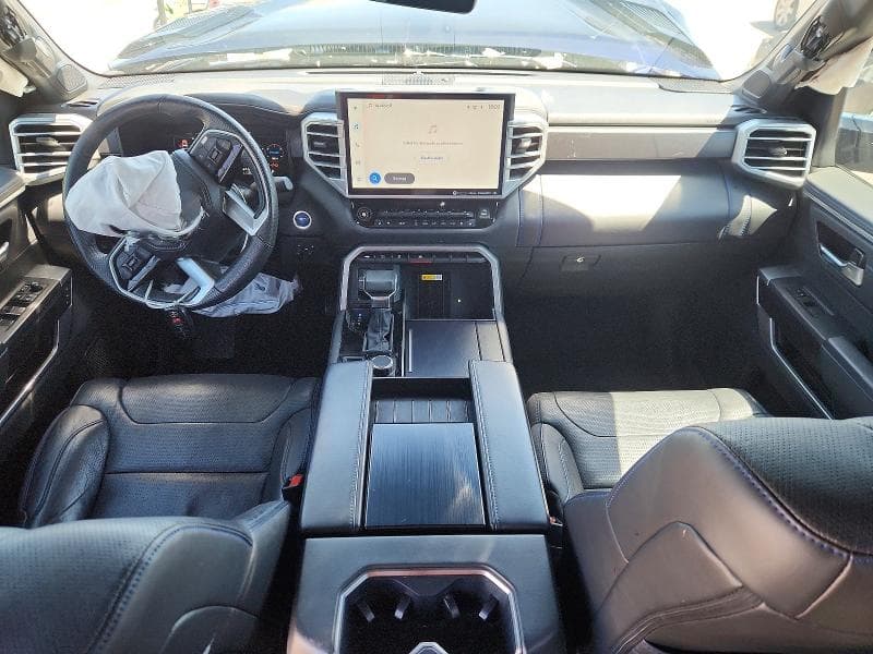 2023 TOYOTA TUNDRA PLATINUM HV PLATINUM HV 8