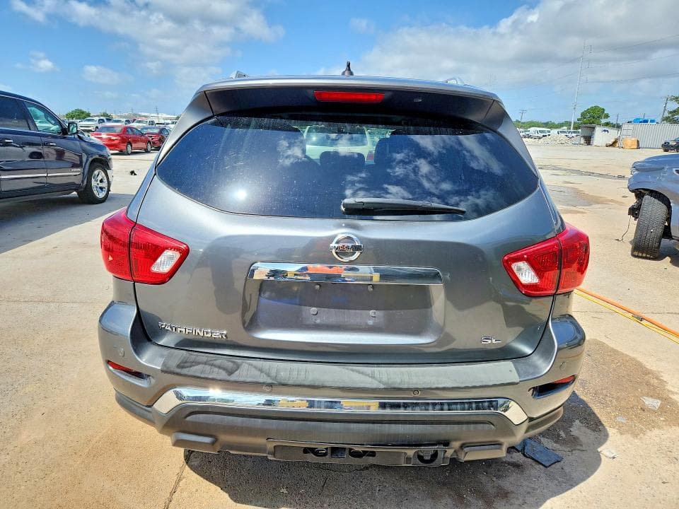 2017 NISSAN PATHFINDER SL 6