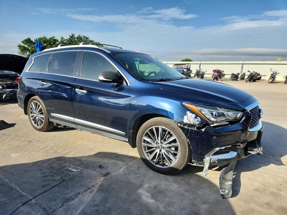 2019 INFINITI QX60 LUXE 4