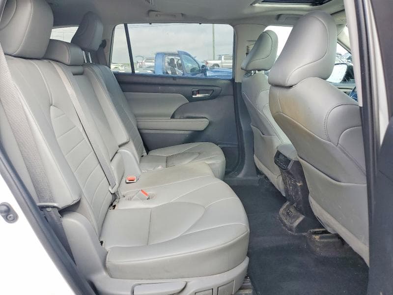2021 TOYOTA HIGHLANDER XLE XLE 11