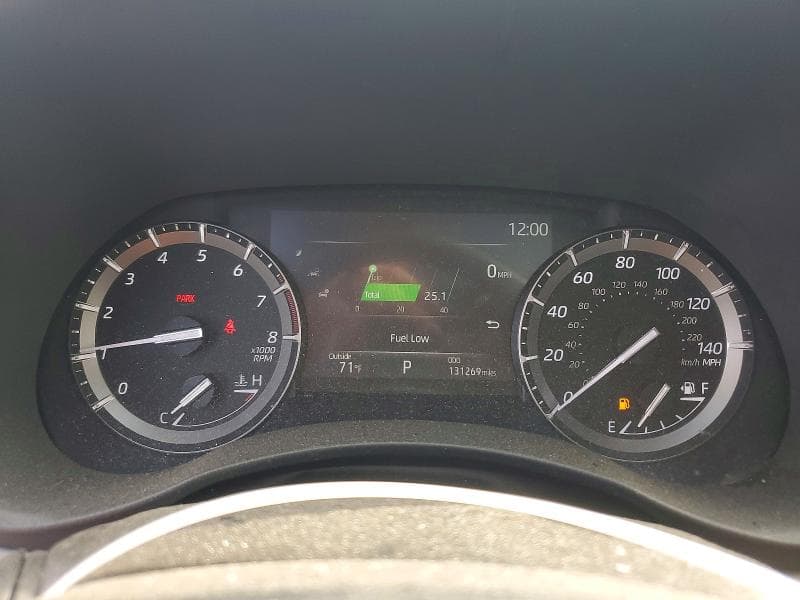 2021 TOYOTA HIGHLANDER XLE XLE 9