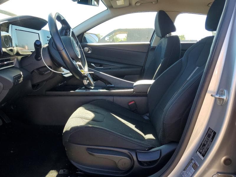 2022 HYUNDAI ELANTRA SEL 7