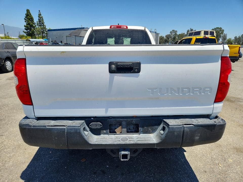 2020 TOYOTA TUNDRA SR 6