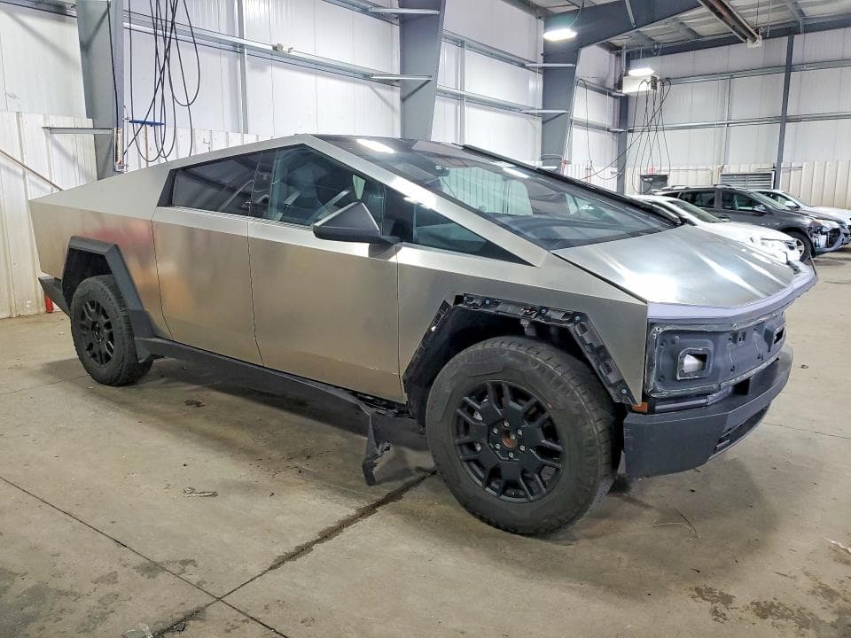 2024 TESLA CYBERTRUCK 4