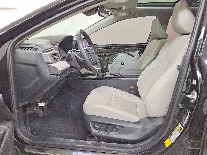 2025 TOYOTA CAMRY XLE 7