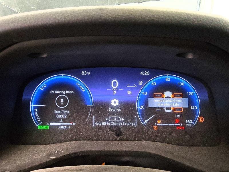 2025 TOYOTA CAMRY XLE 9