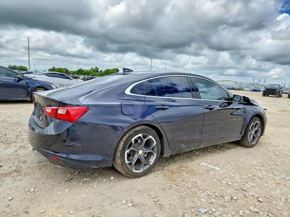 2023 CHEVROLET MALIBU LT 3