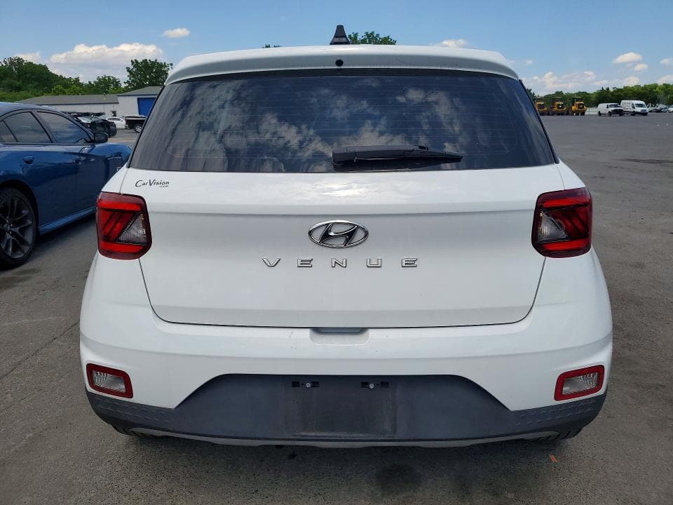 2022 HYUNDAI VENUE SE 6