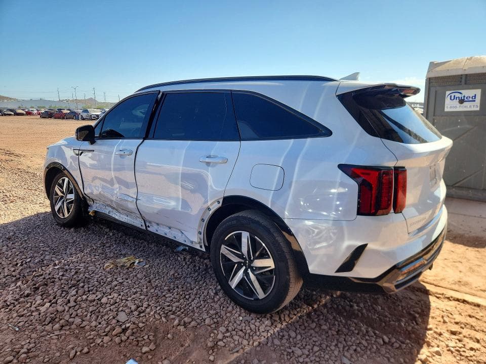 2023 KIA SORENTO S 2