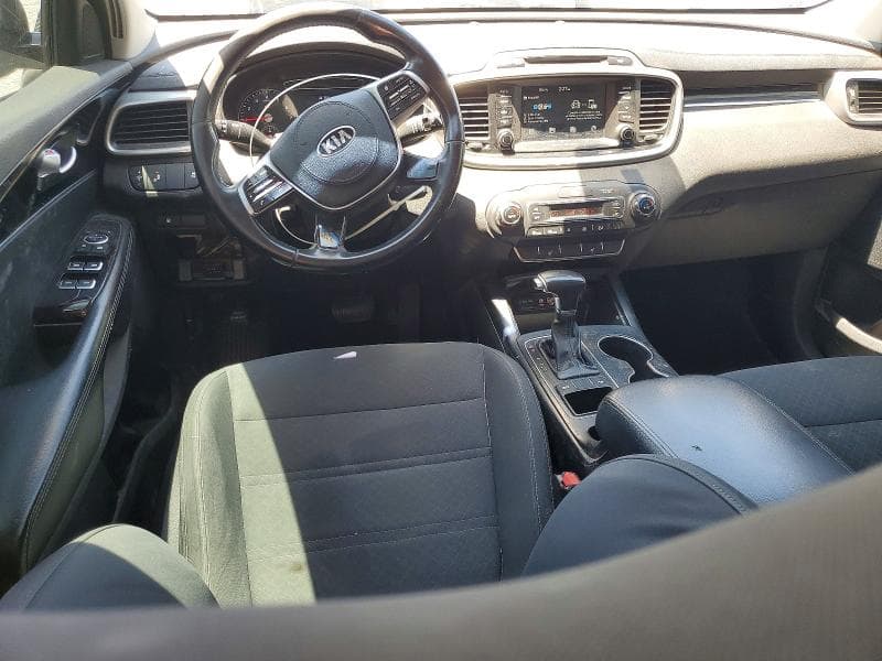 2019 KIA SORENTO LX 8