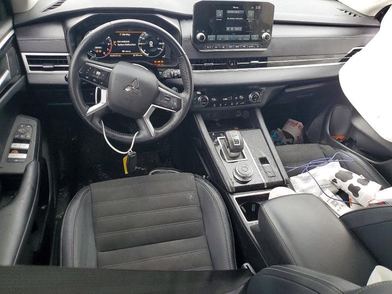 2024 MITSUBISHI OUTLANDER SE SE 8