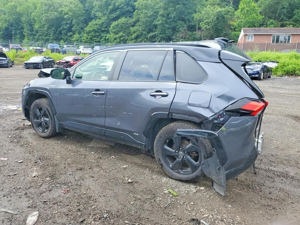 2019 TOYOTA RAV4 XSE 2