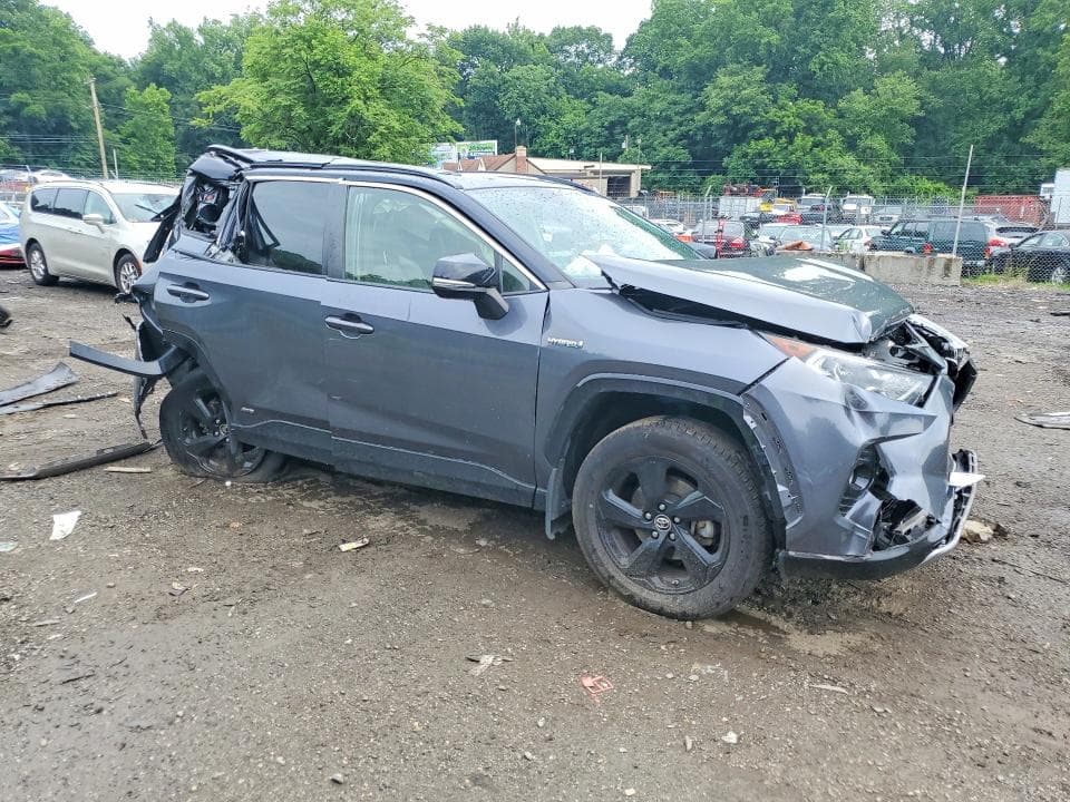 2019 TOYOTA RAV4 XSE 4