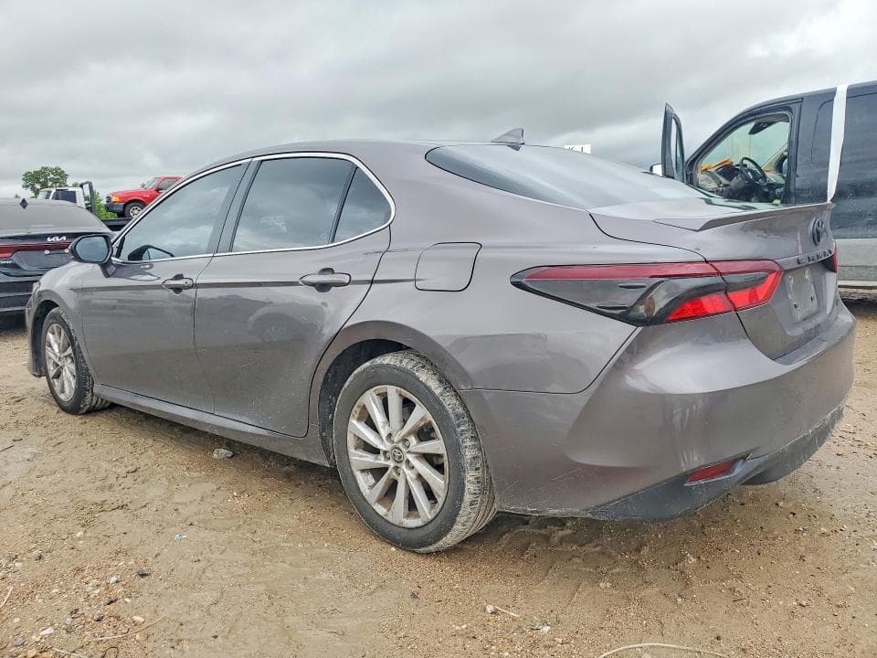 2023 TOYOTA CAMRY LE 2