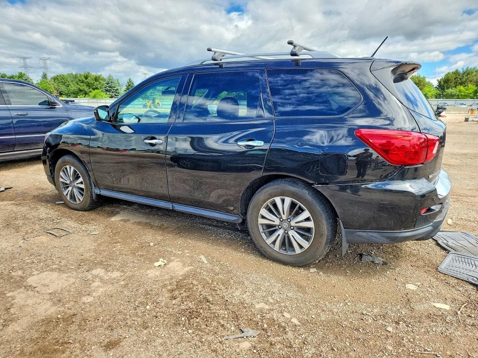 2017 NISSAN PATHFINDER SL 2