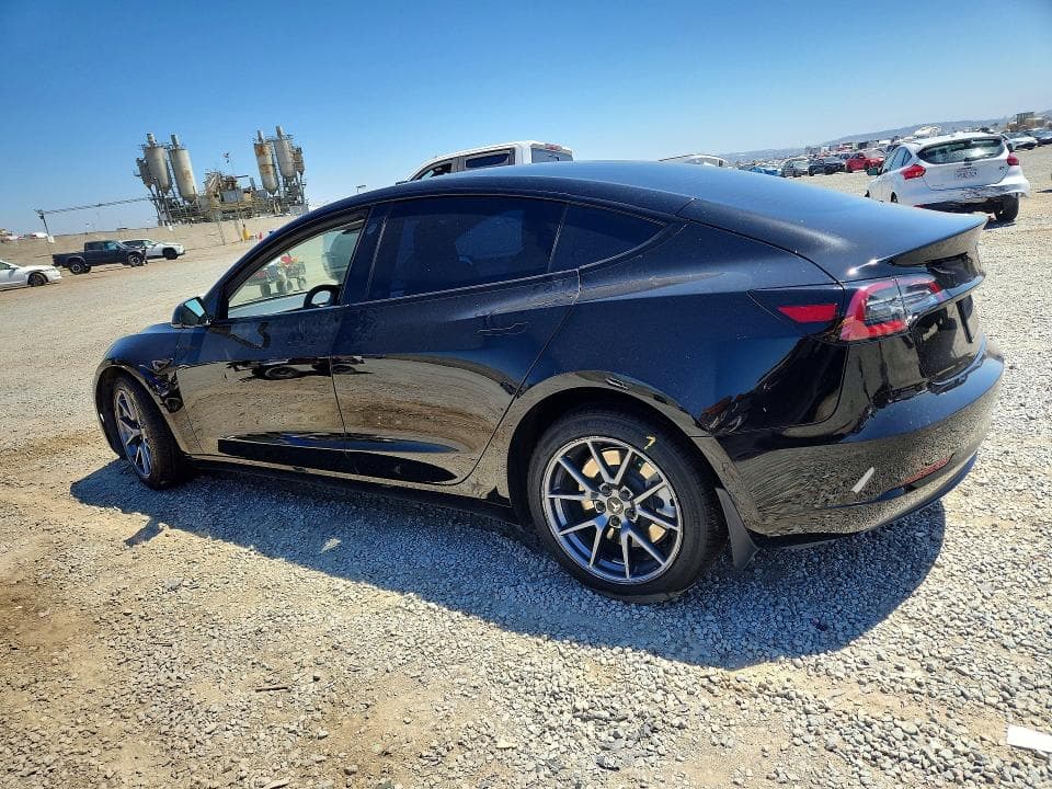 2022 TESLA MODEL 3 2