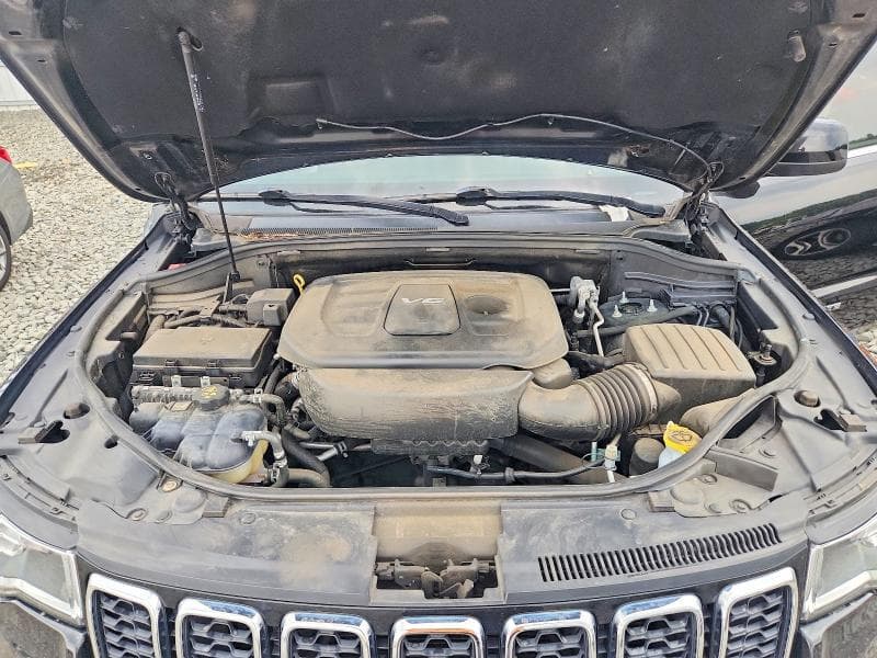 2019 JEEP GRAND CHEROKEE LAREDO 11