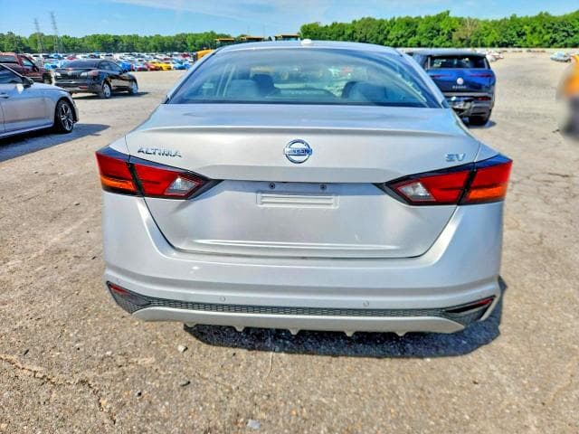 2021 NISSAN ALTIMA SV 6