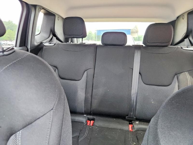 2021 JEEP RENEGADE SPORT 10