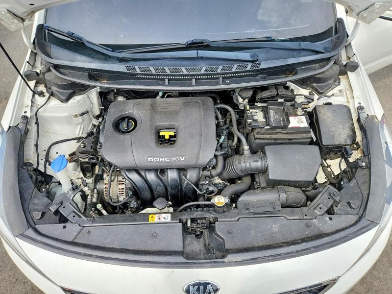 2018 KIA FORTE S 11