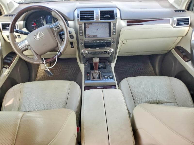 2017 LEXUS GX 460 8