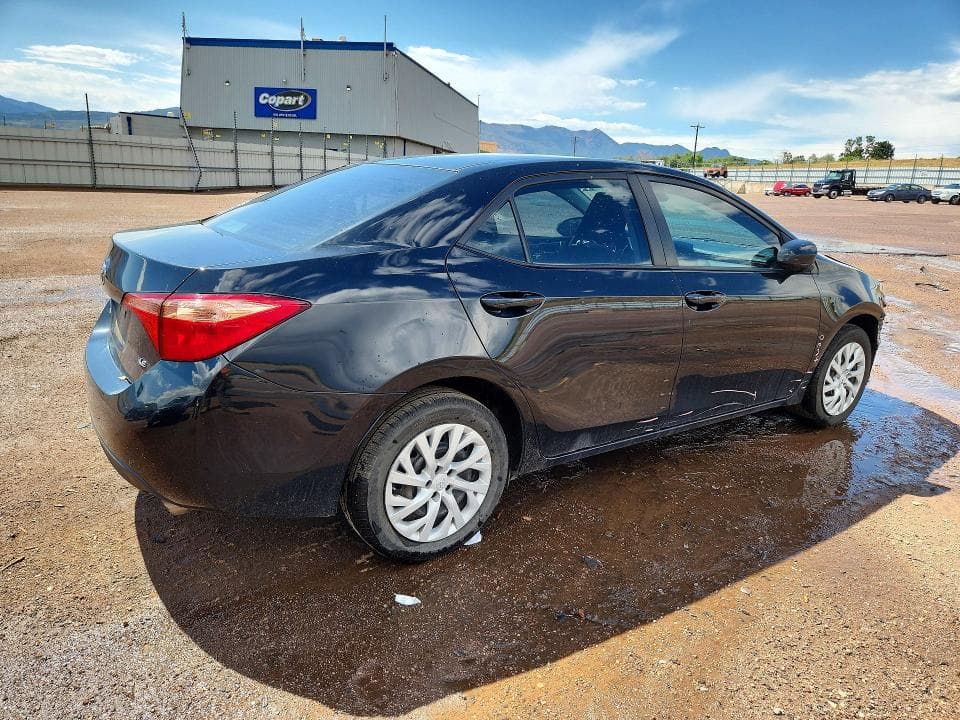 2018 TOYOTA COROLLA LE 3