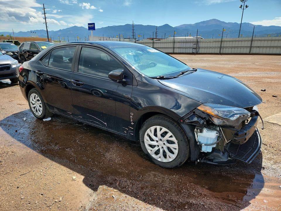 2018 TOYOTA COROLLA LE 4