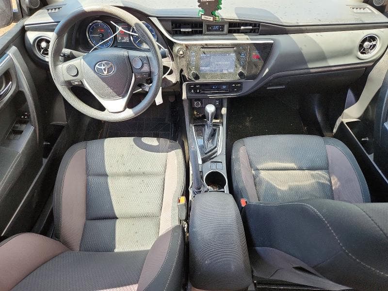 2018 TOYOTA COROLLA LE 8