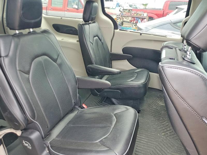 2020 CHRYSLER PACIFICA LIMITED 11