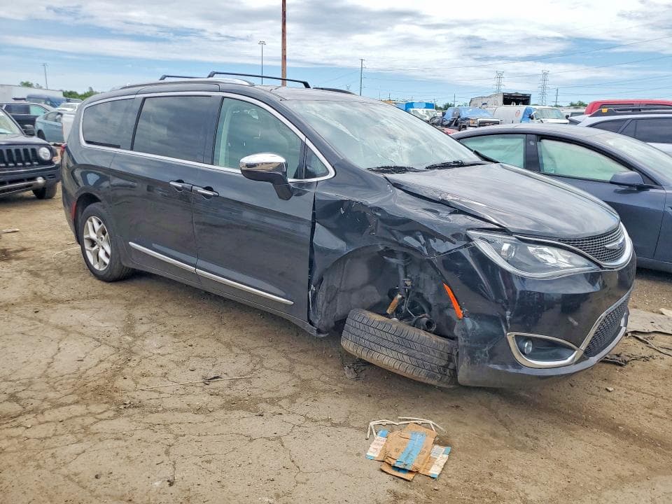 2020 CHRYSLER PACIFICA LIMITED 4