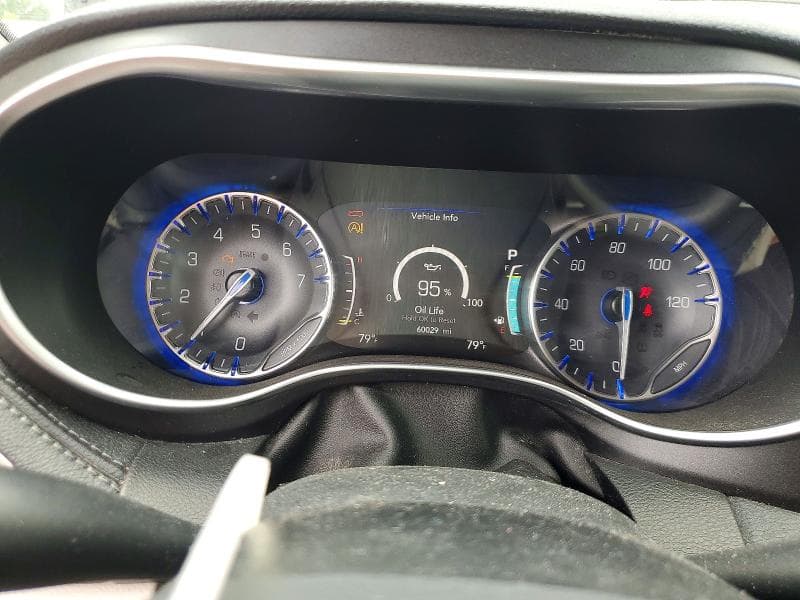 2020 CHRYSLER PACIFICA LIMITED 9