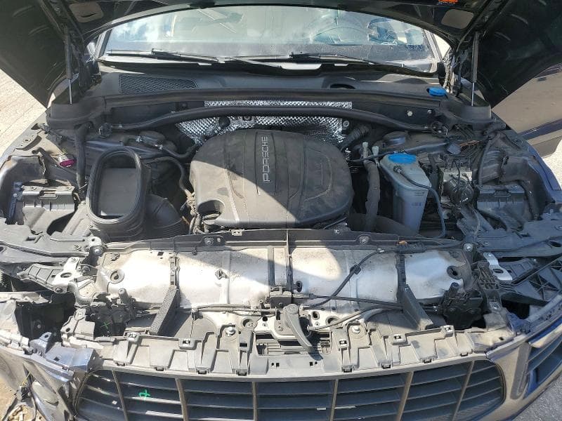 2018 PORSCHE MACAN 11