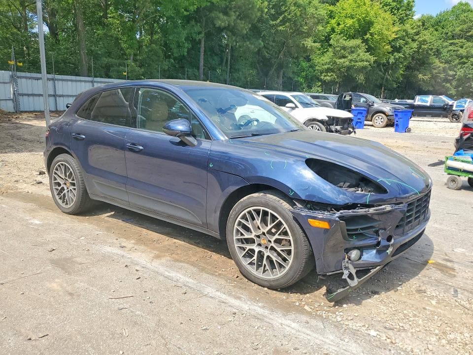 2018 PORSCHE MACAN 4