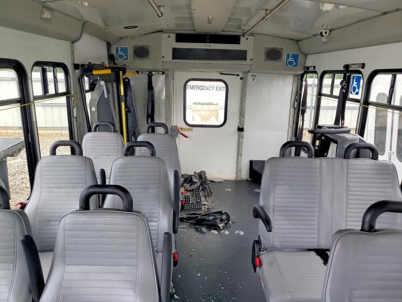 2019 FORD ECONOLINE E450 SUPER DUTY CUTAWAY VAN E450 SUPER DUTY CUTAWAY VAN 6