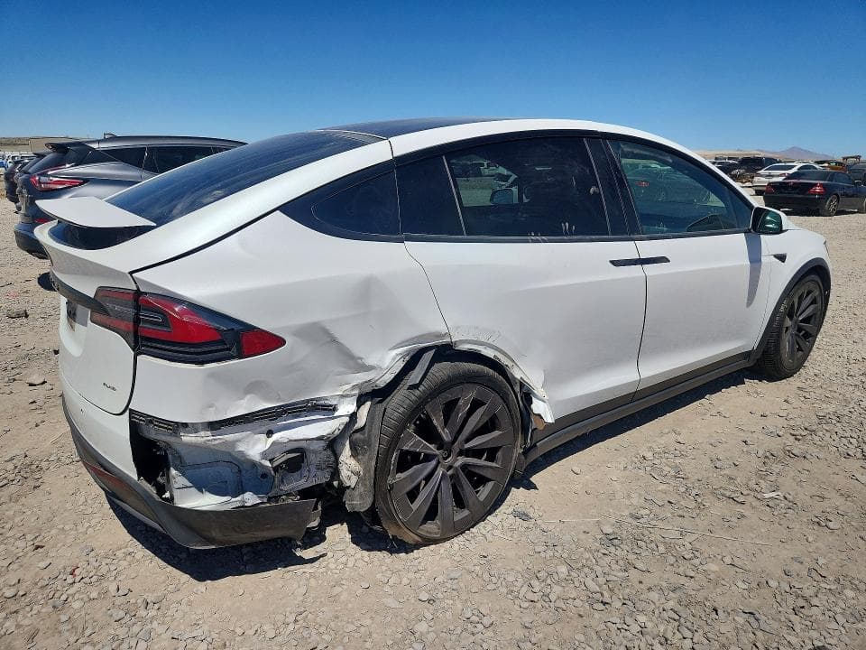 2022 TESLA MODEL X 3