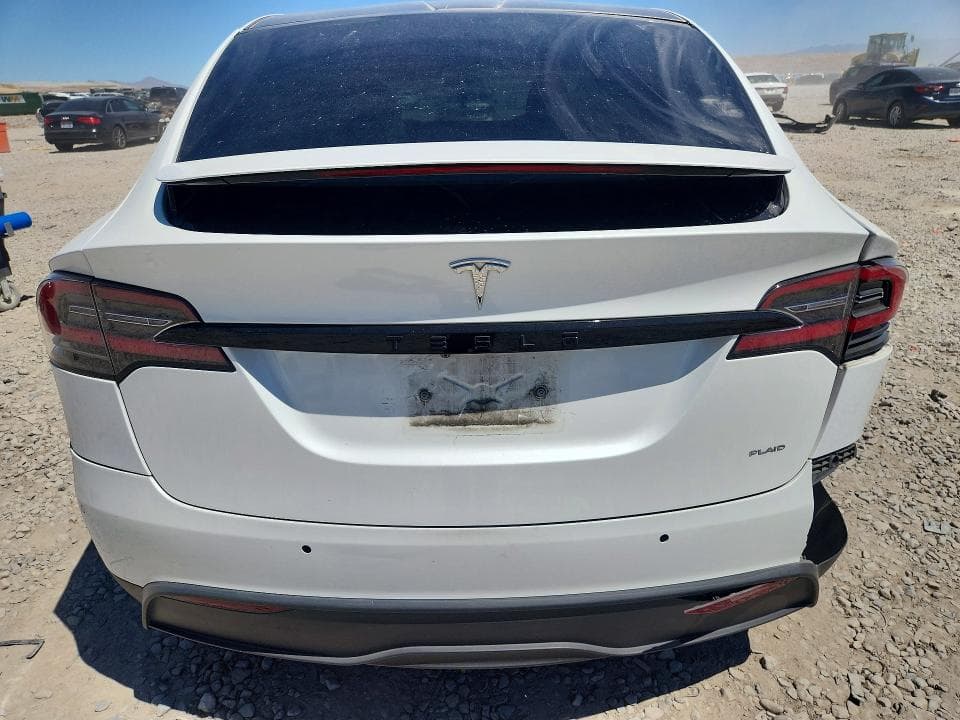 2022 TESLA MODEL X 6