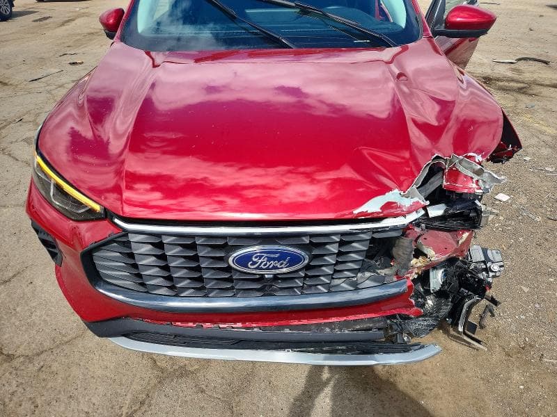 2024 FORD ESCAPE PLATINUM 11