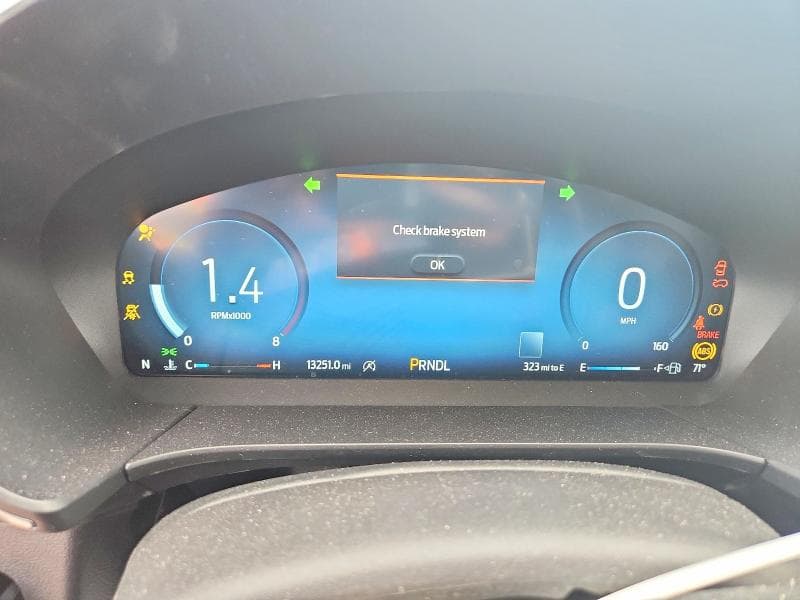 2024 FORD ESCAPE PLATINUM 9