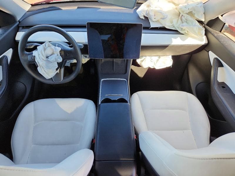 2022 TESLA MODEL Y 8
