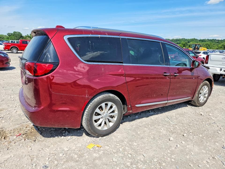 2018 CHRYSLER PACIFICA TOURING L 3