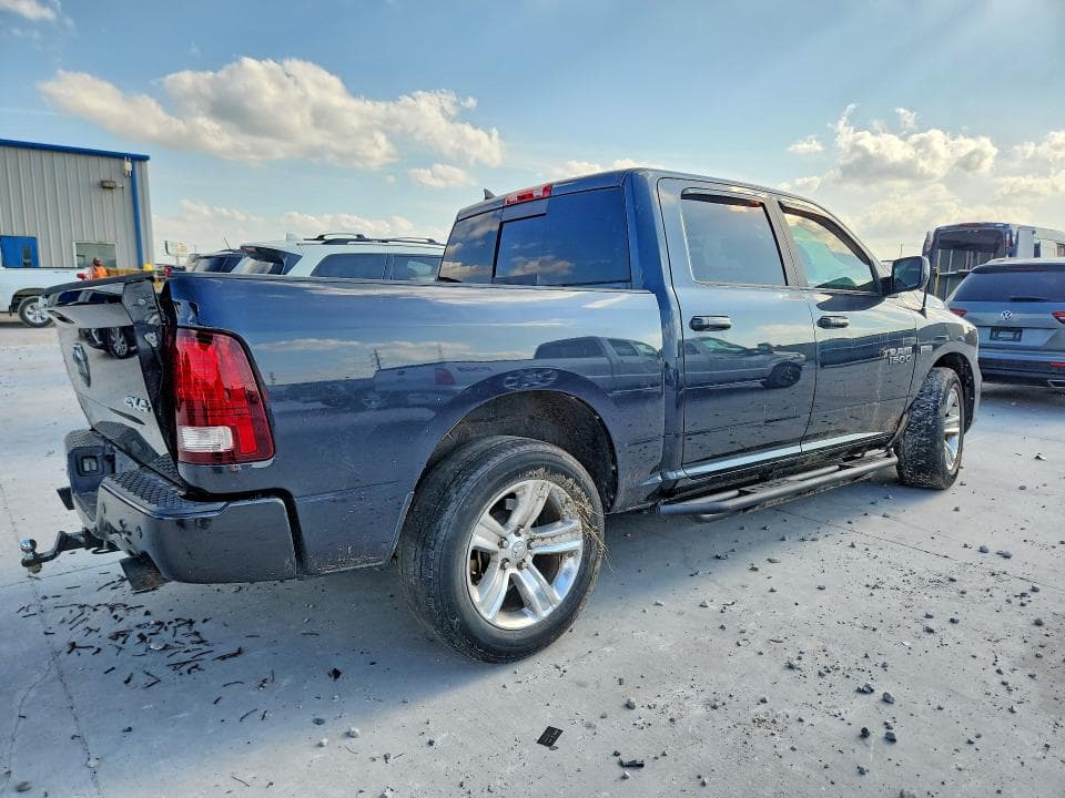 2017 RAM 1500 SPORT 3